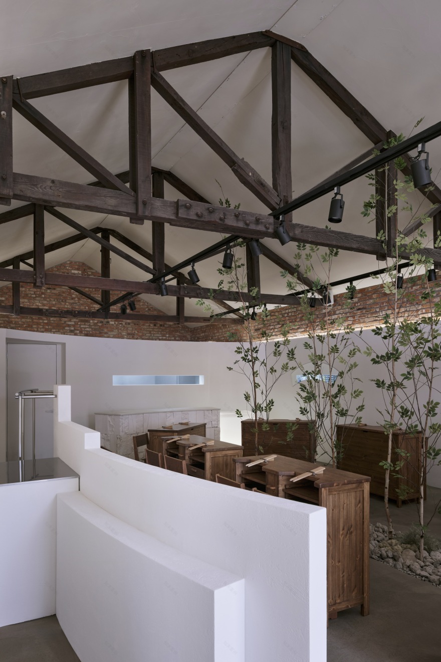 Atelier Hosoo 空间设计丨design by 83-17