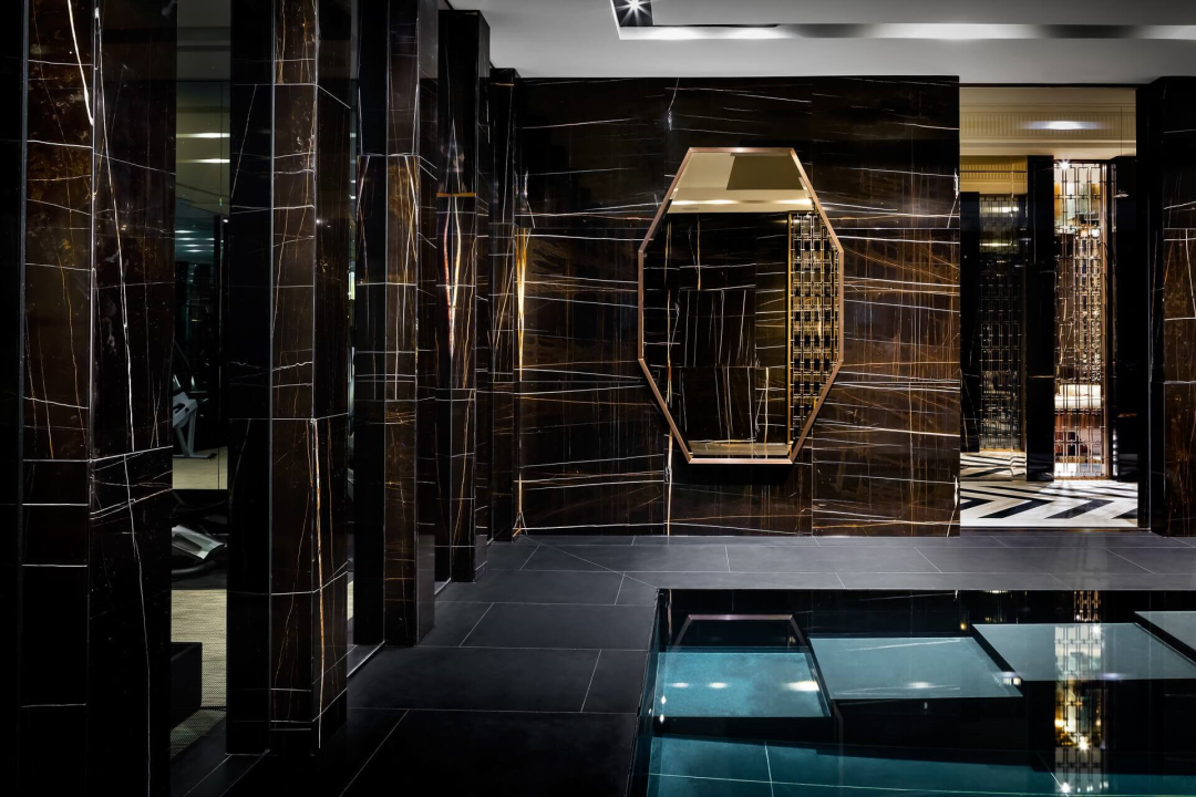 Drake 亿元豪宅揭秘,现代奢华与古典艺术的完美融合-65