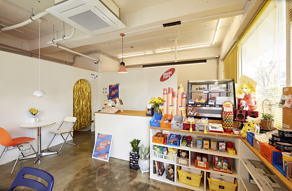 温馨小物打造 12 平米甜品咖啡厅-6