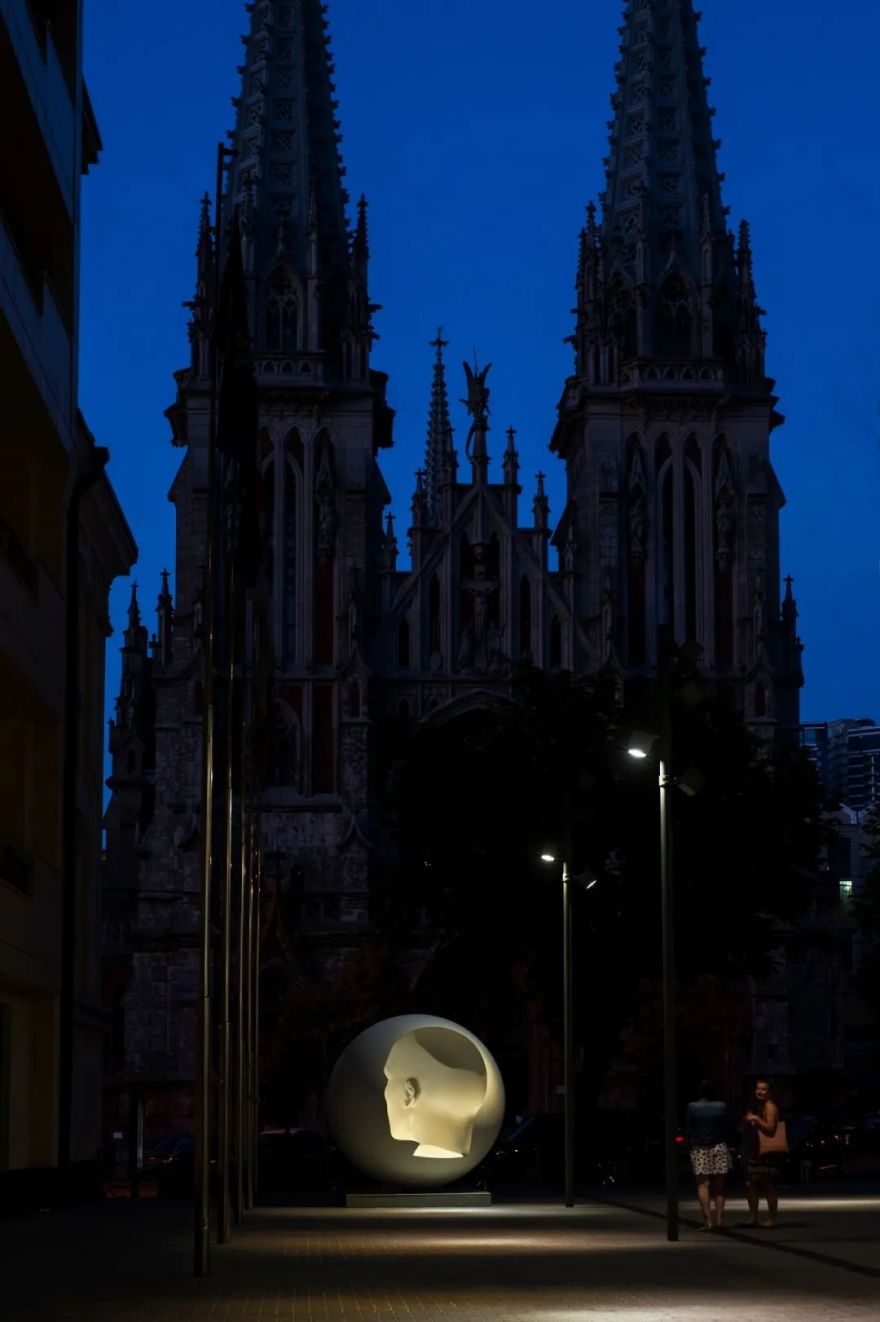“雨”雕塑丨纳扎尔·比利克-12