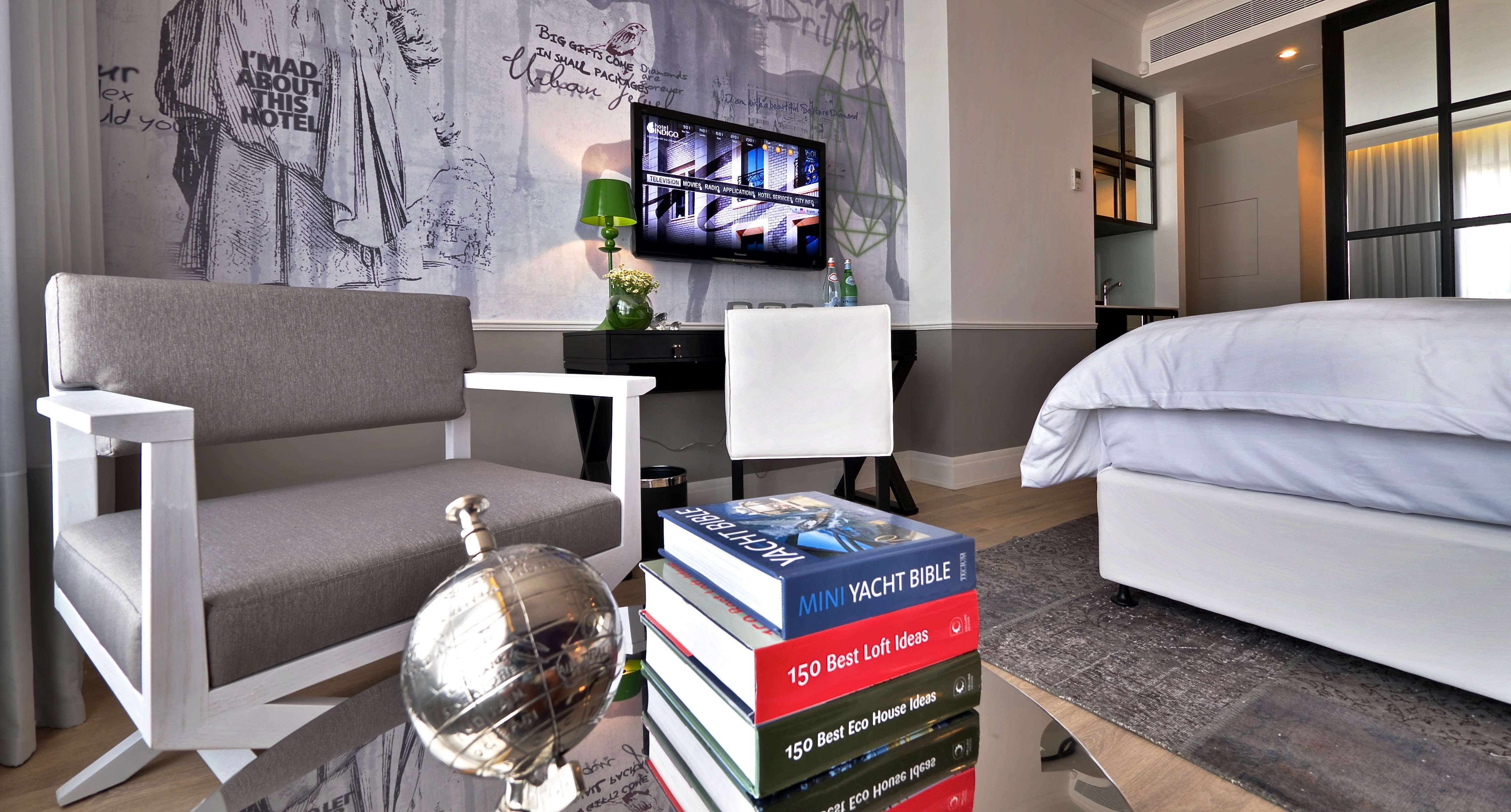 IN TEL AVIV   DIAMOND EXCHANGE-1