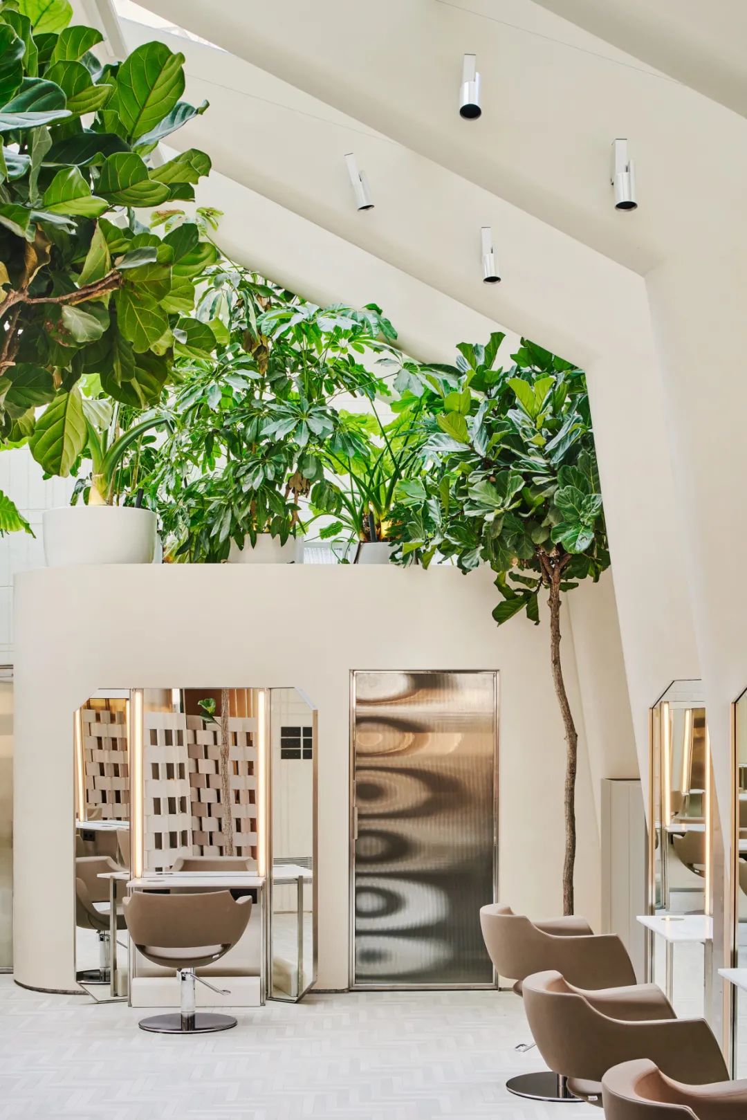 巴塞罗那 Toro 美发沙龙丨西班牙巴塞罗那丨Estudi Francesc Pons-35