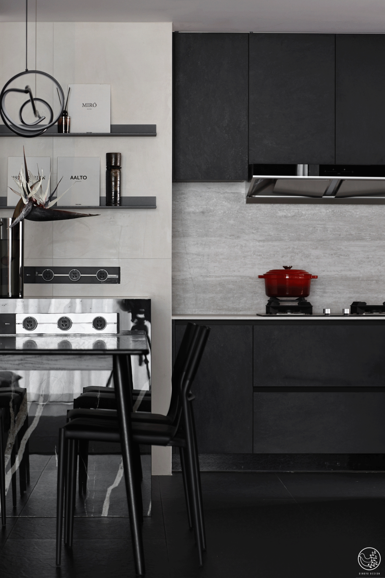 黑白灰的克制与浪漫-26