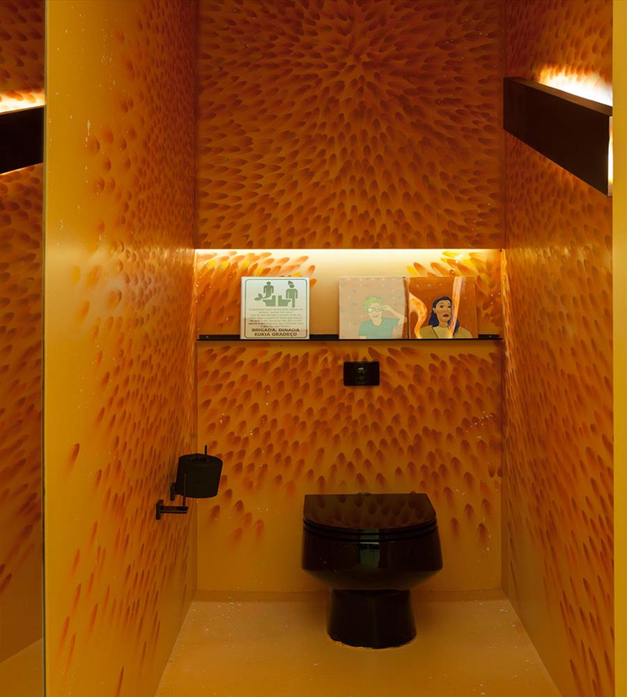 厕所不分性别-8