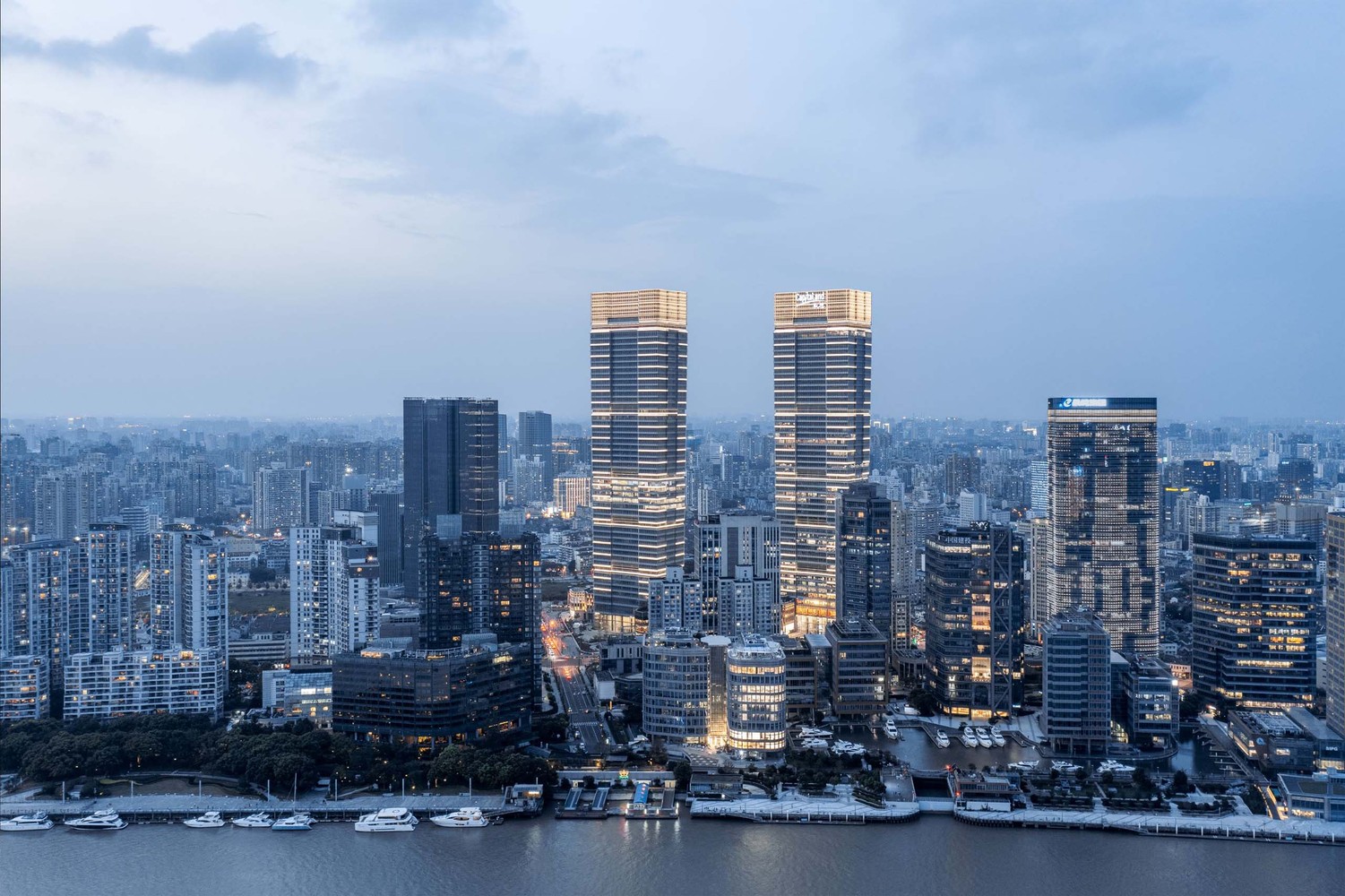 Raffles City The Bund 办公建筑设计丨中国上海丨Pelli Clarke & Partners-21