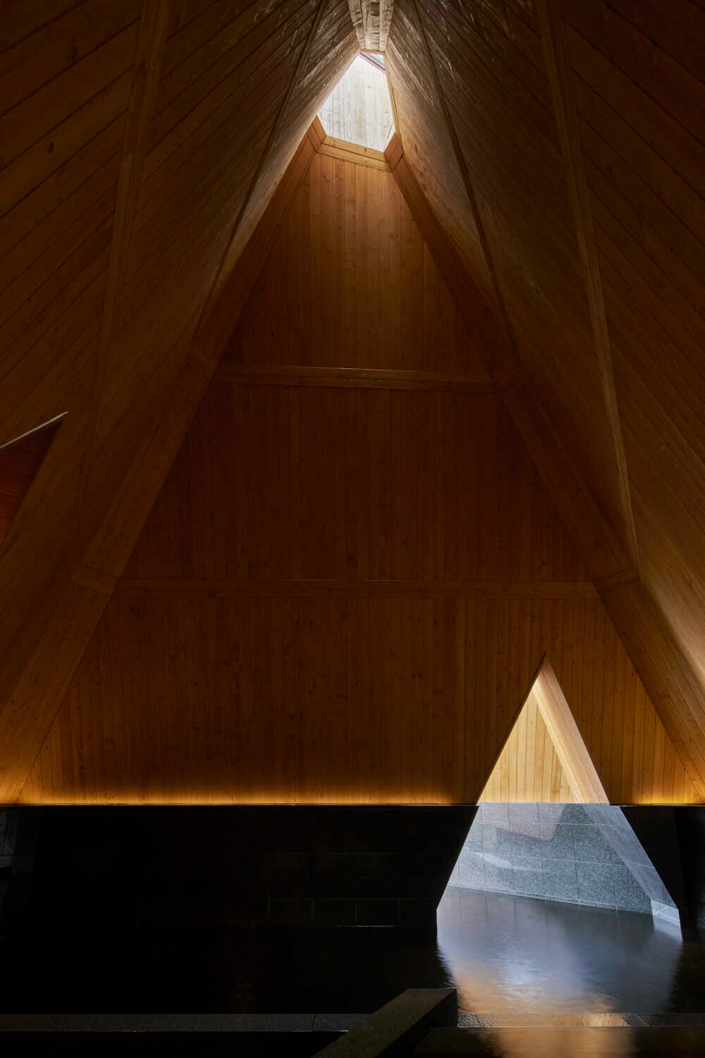 北海道白老町温泉酒店界波罗多丨中村拓志-17