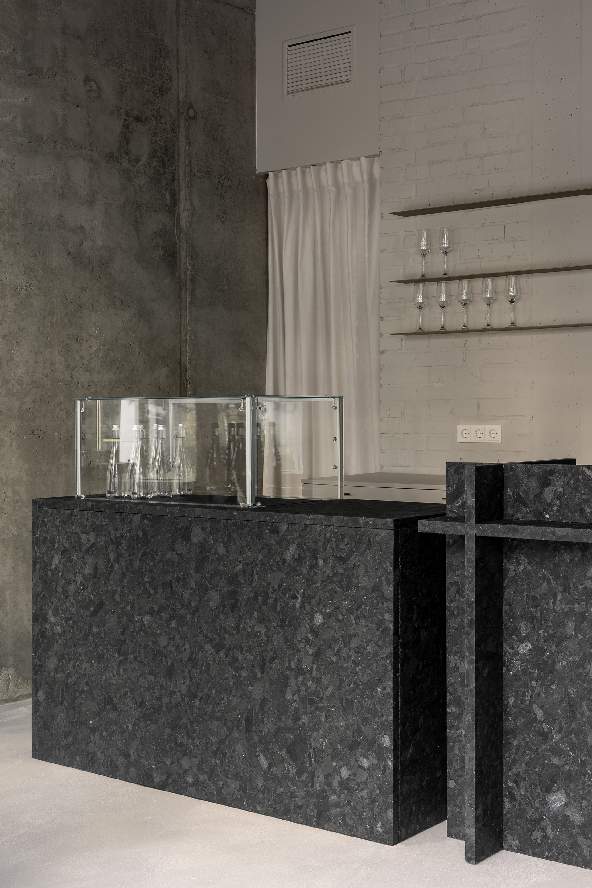 E·张力工作室（注：E推测为特定指代，tension常见意为张力 ，atelier意为工作室 ，具体需结合实际情况确定） 丨乌克兰基辅-17