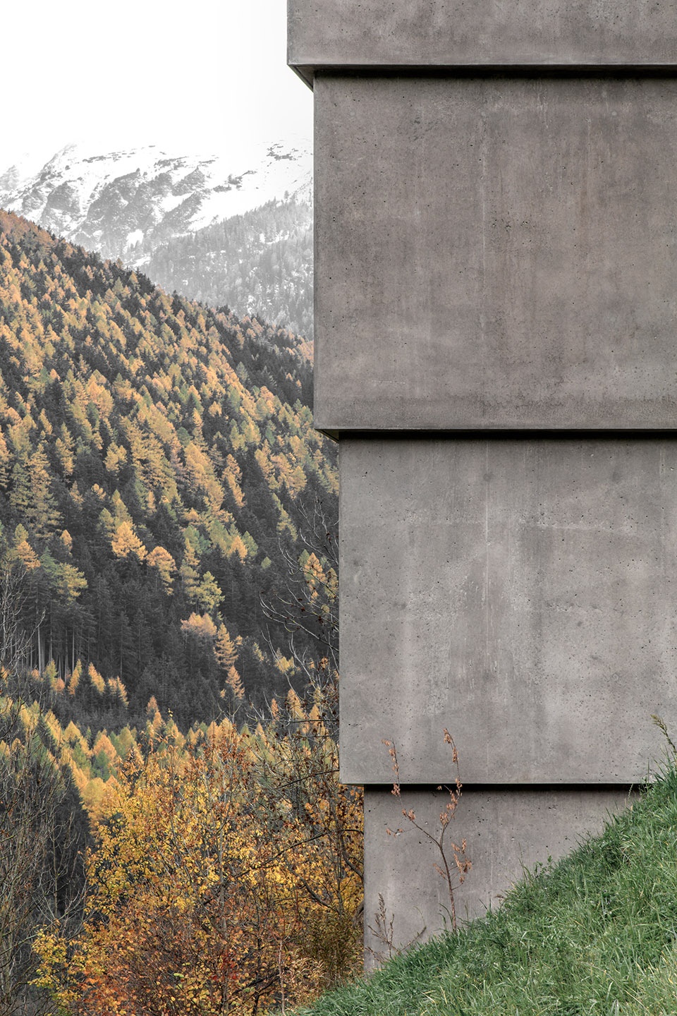 意大利山坡上的低能耗住宅丨Pedevilla Architects-10