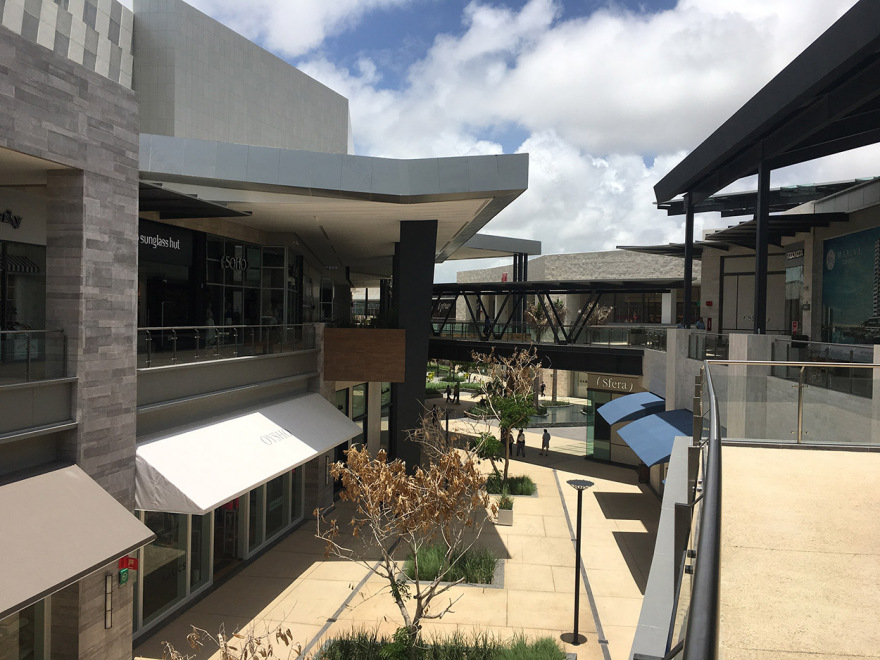 墨西哥 Marina 镇中心购物中心,绿色环保的设计理念-6