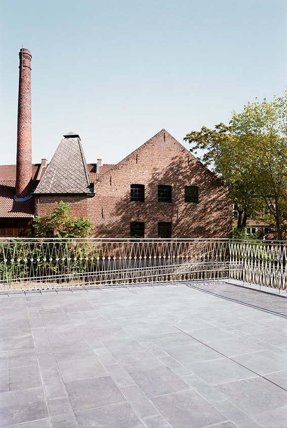 Z33 艺术馆 · 静谧之墙与城市对话-83