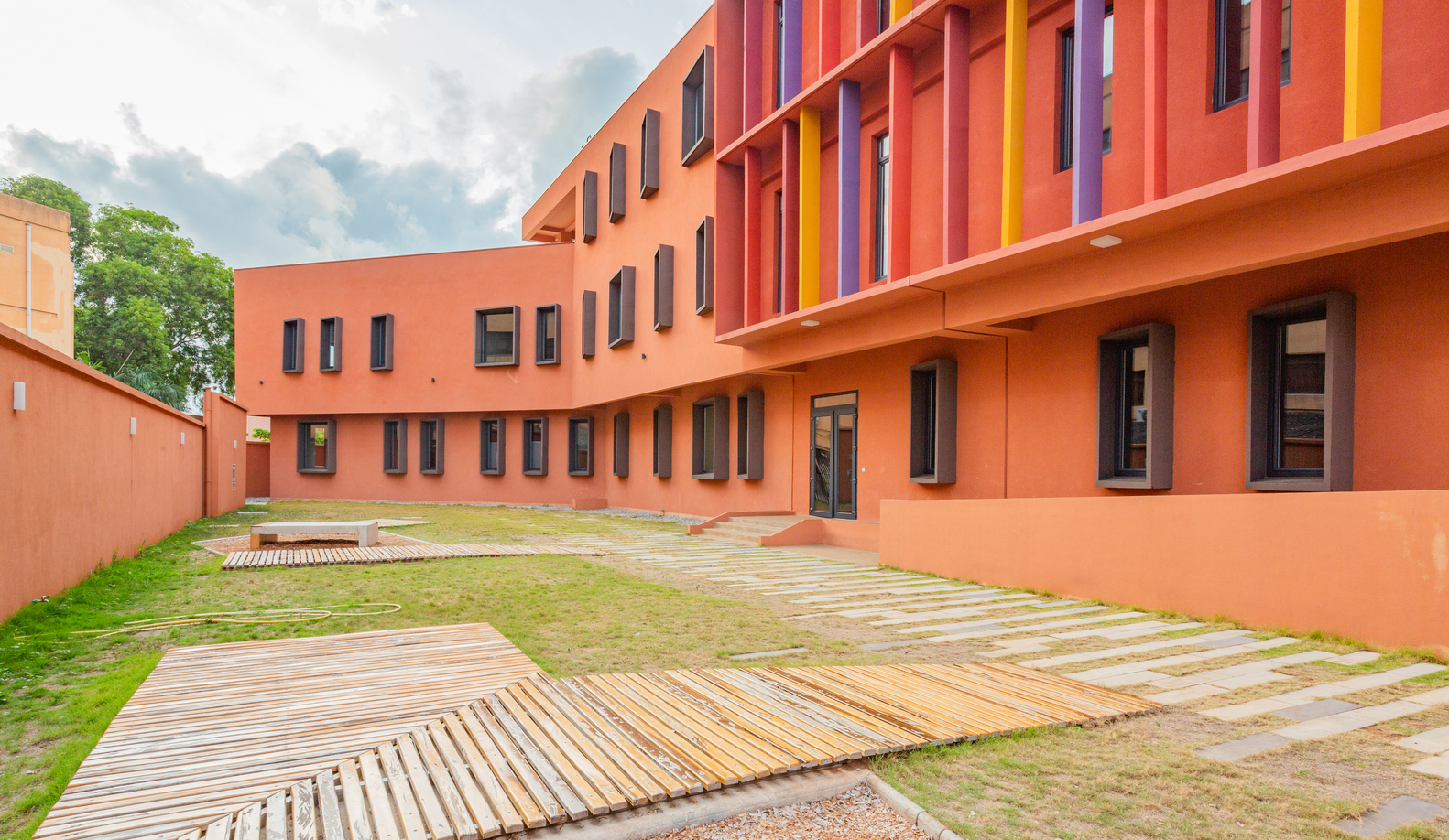 贝宁 SÈMÈONE 中心丨COBLOC Architecture-11