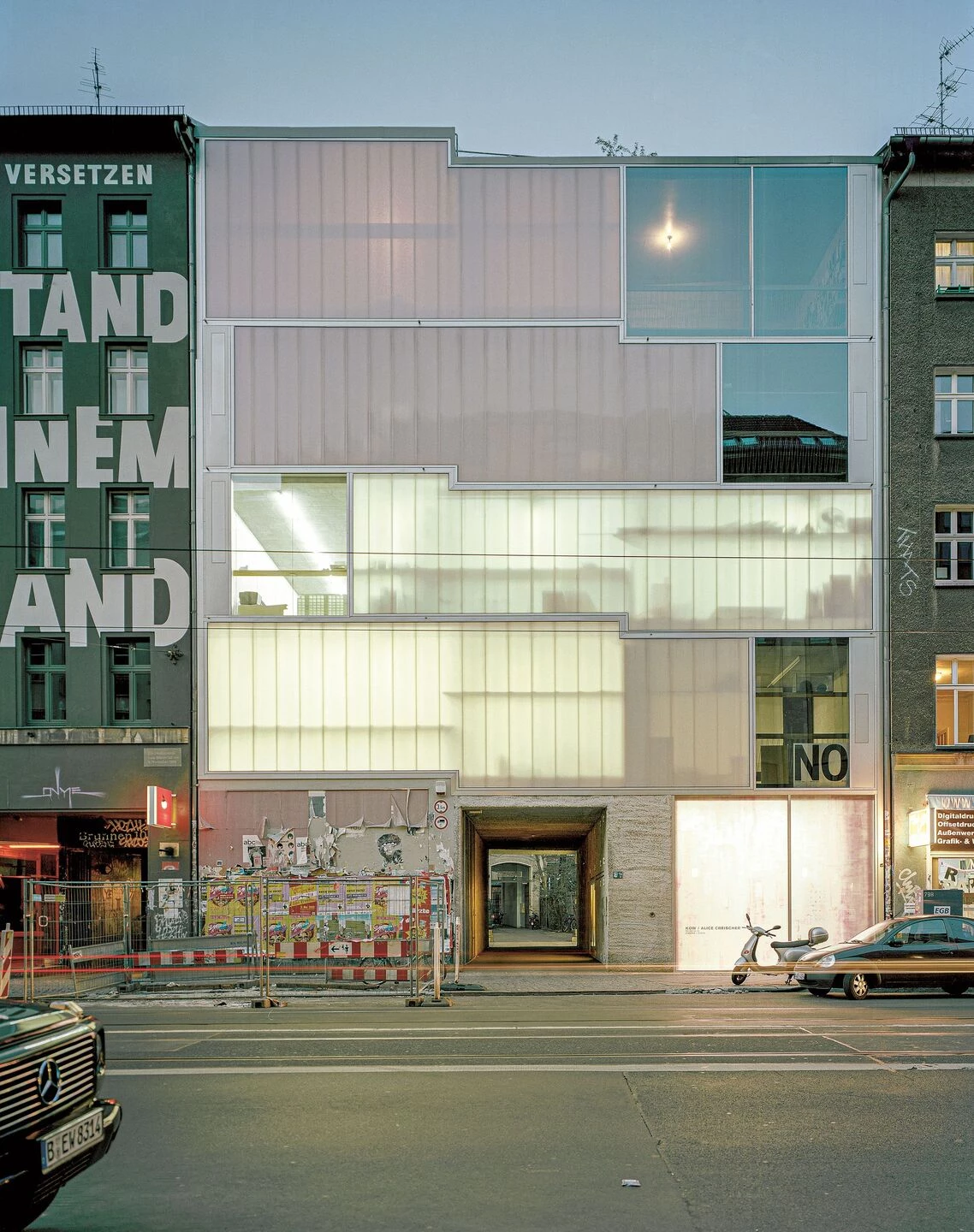 0113 Brunnenstraße 9-10