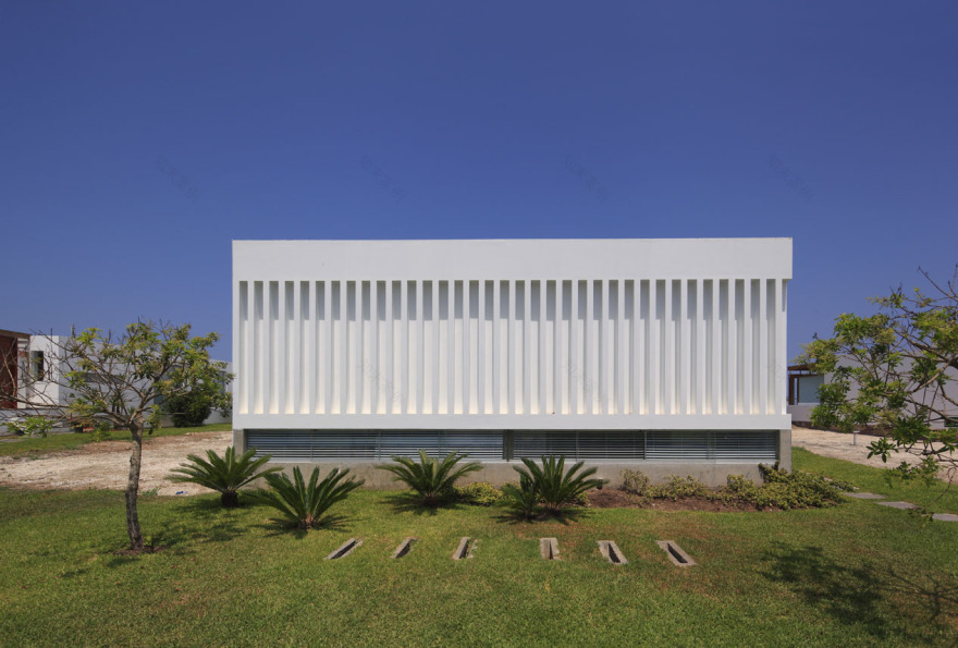 白盒子中的垂直生活-31