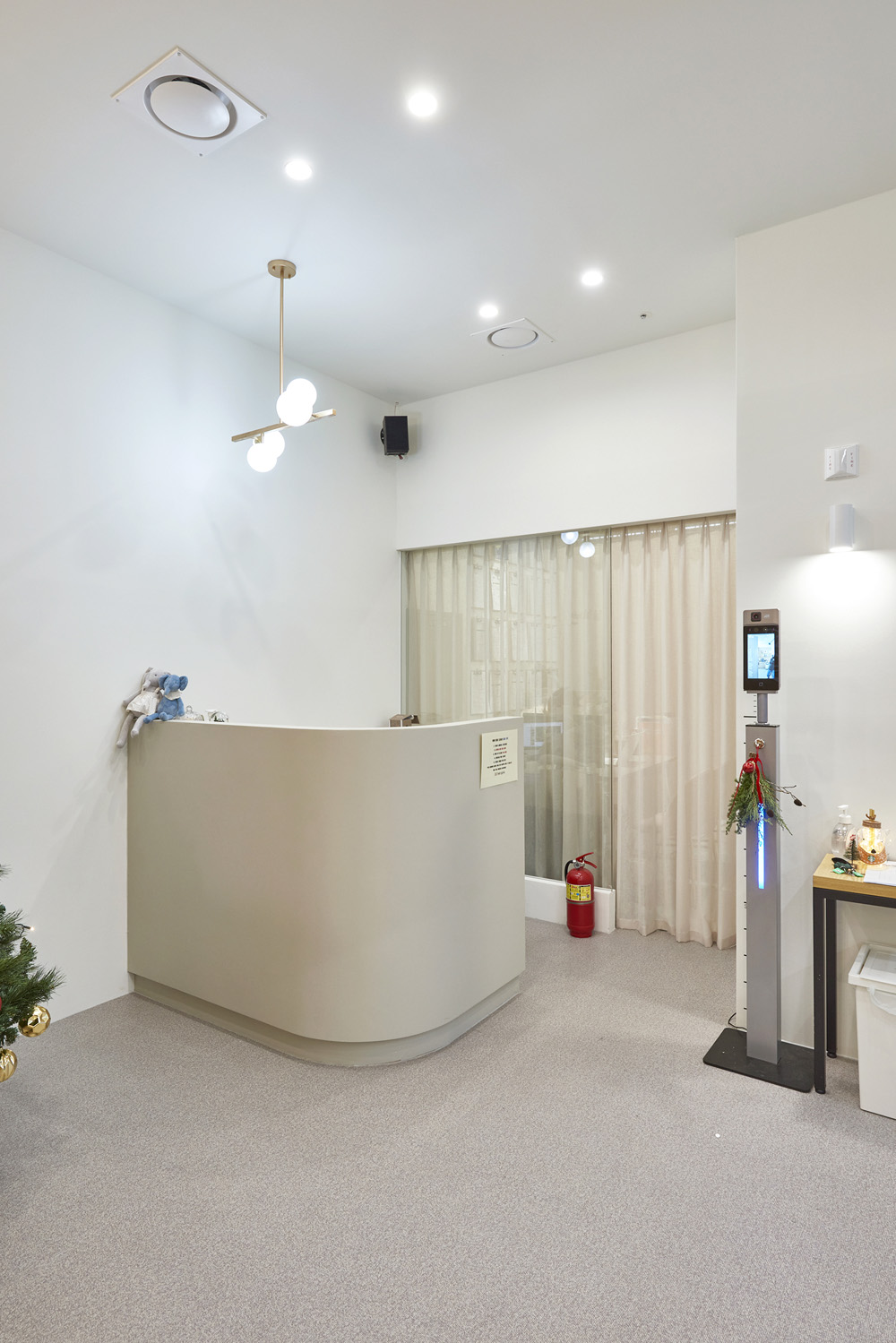 13 坪英式教学空间，简洁高雅尽显品味-9