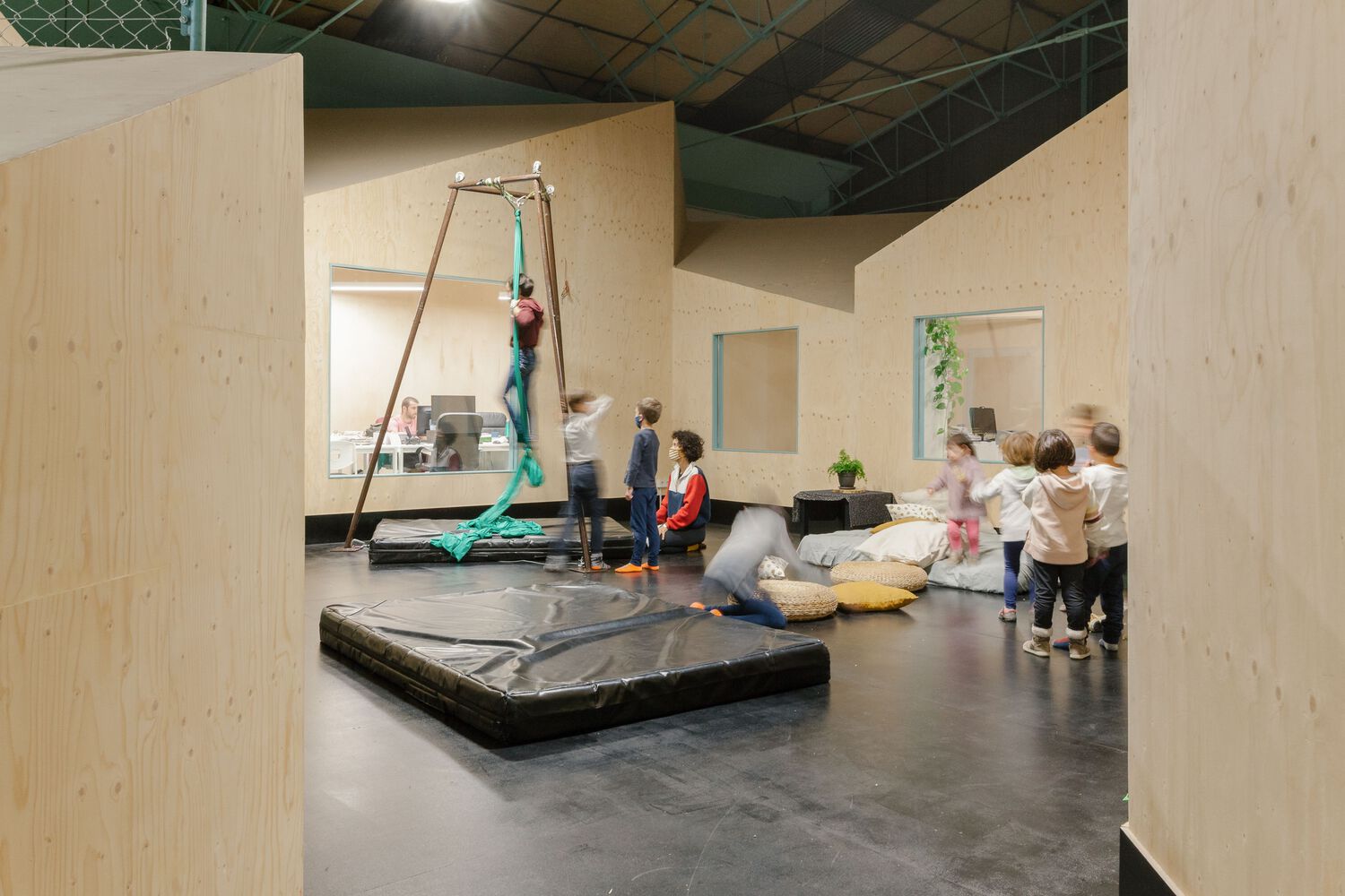 文化总部工厂丨西班牙丨Behark-13