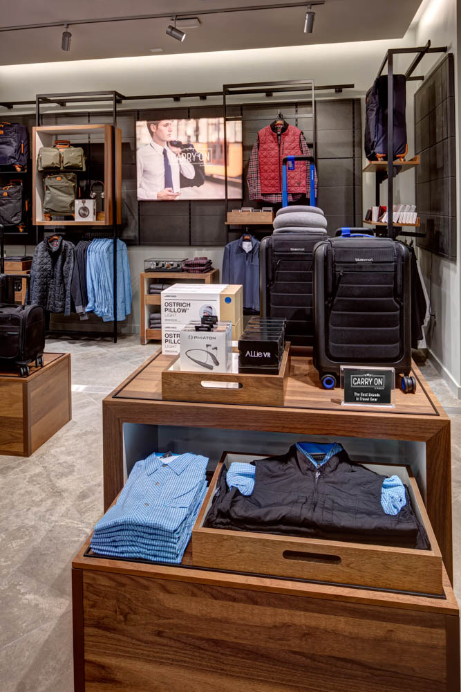 布鲁克斯通“继续”机场新零售概念店-6