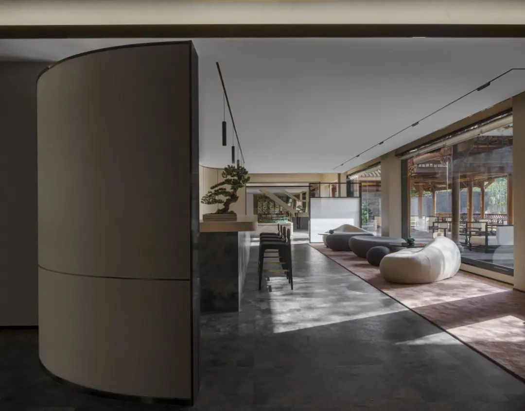 古镇茶香,阳光下的成都华侨城七十二院售楼部-37