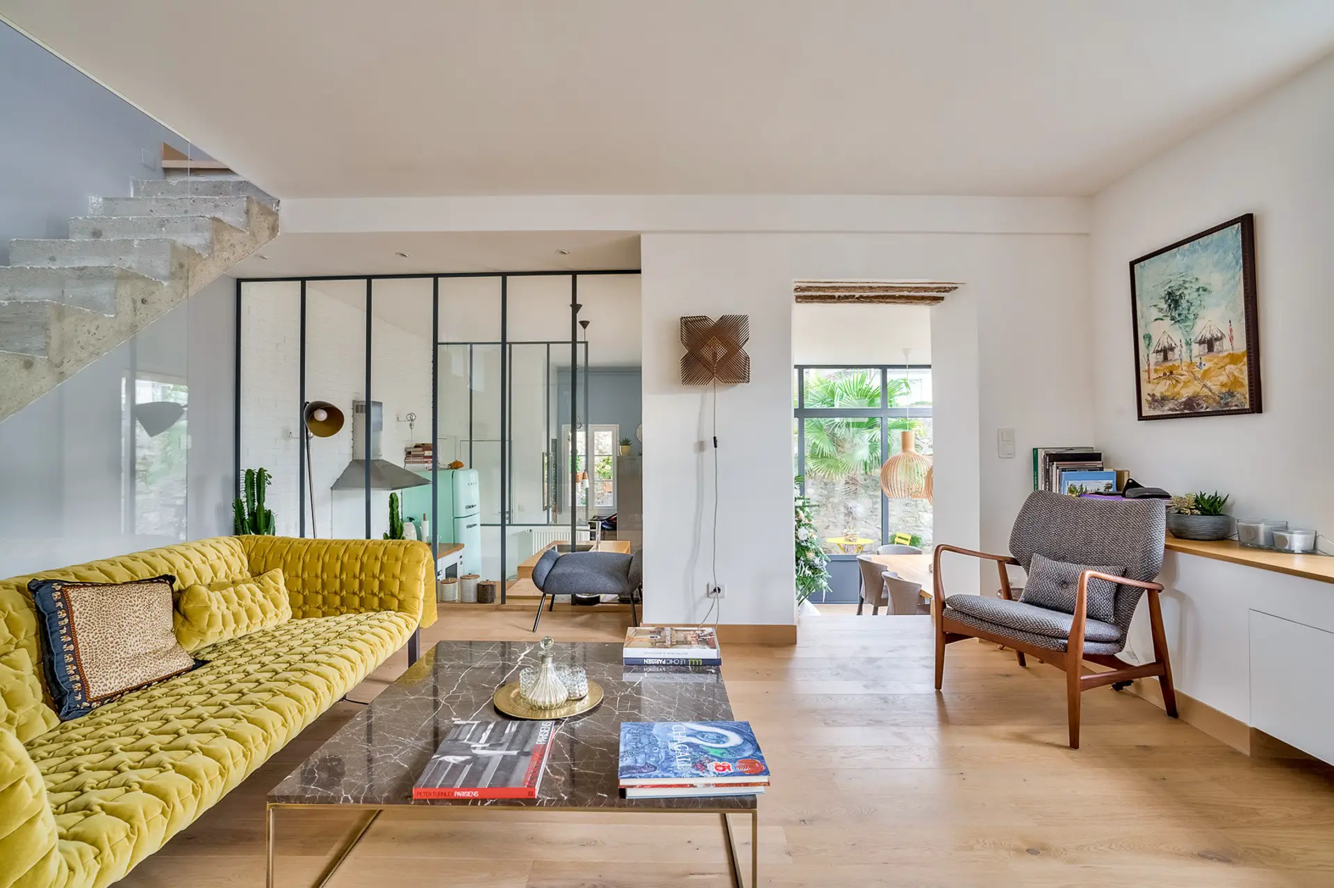 巴黎西区 | 旧看守房变现代家庭住宅，这个扩建技巧值得学！-3