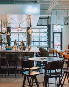 Denver 市井中的工业风美食殿堂——Broadway Market