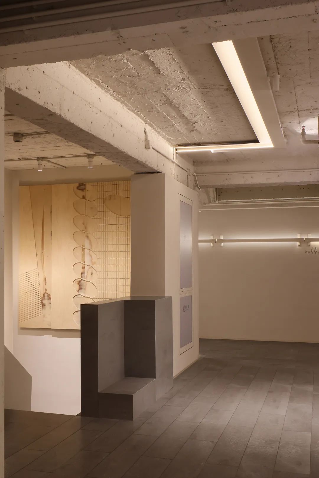 百新书局(上海福州路店)丨中国上海丨BobChen Design Office-76