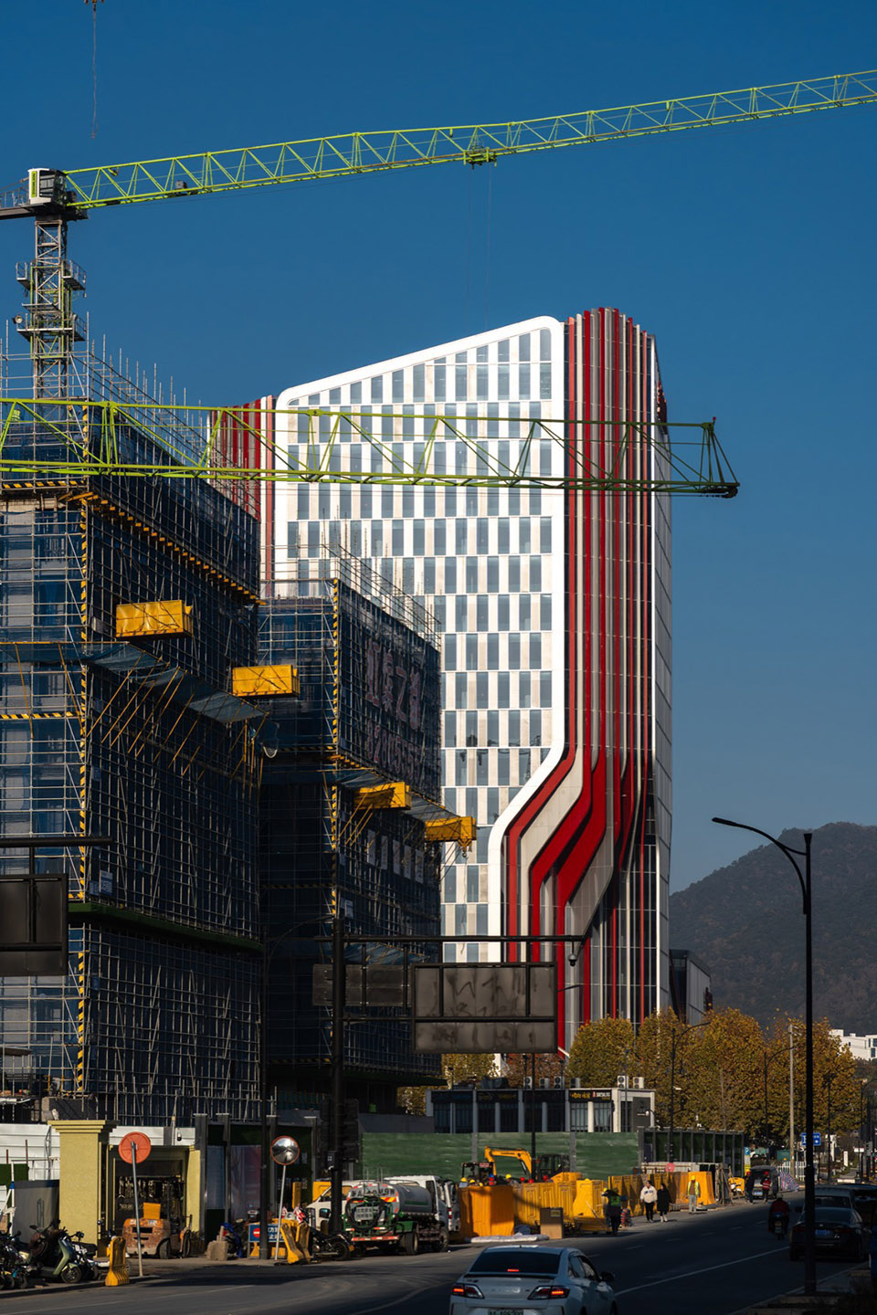 汽车超人— 金固中心，杭州 / 零壹城市作品-10