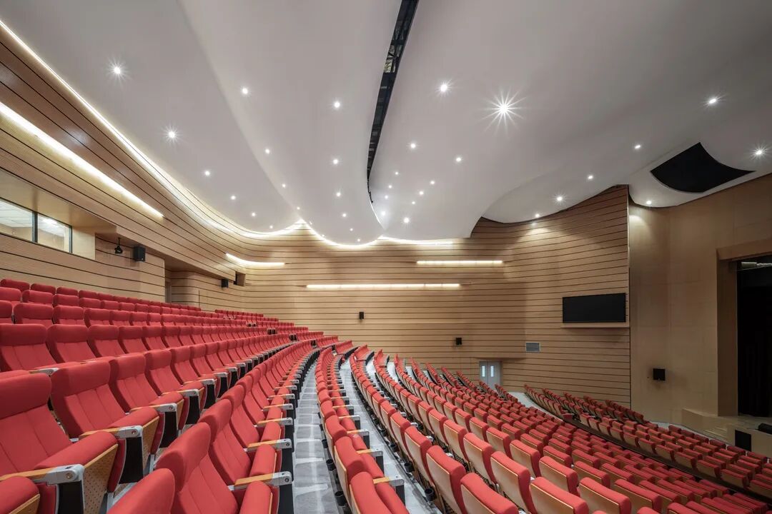 【AT】同济设计作品|地形共生，成都工业学院宜宾校区学生活动中心-54