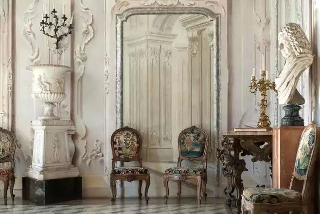 法式现代风独栋别墅,优雅与时尚的完美融合-4