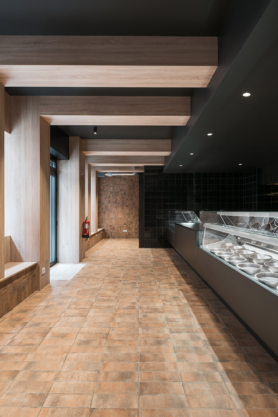 “Homemade food to take away”快餐店丨西班牙丨Nan Arquitectos-11
