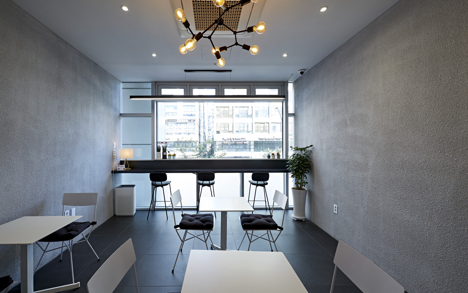 10 坪极简咖啡厅 | 素雅氛围的温馨空间-7