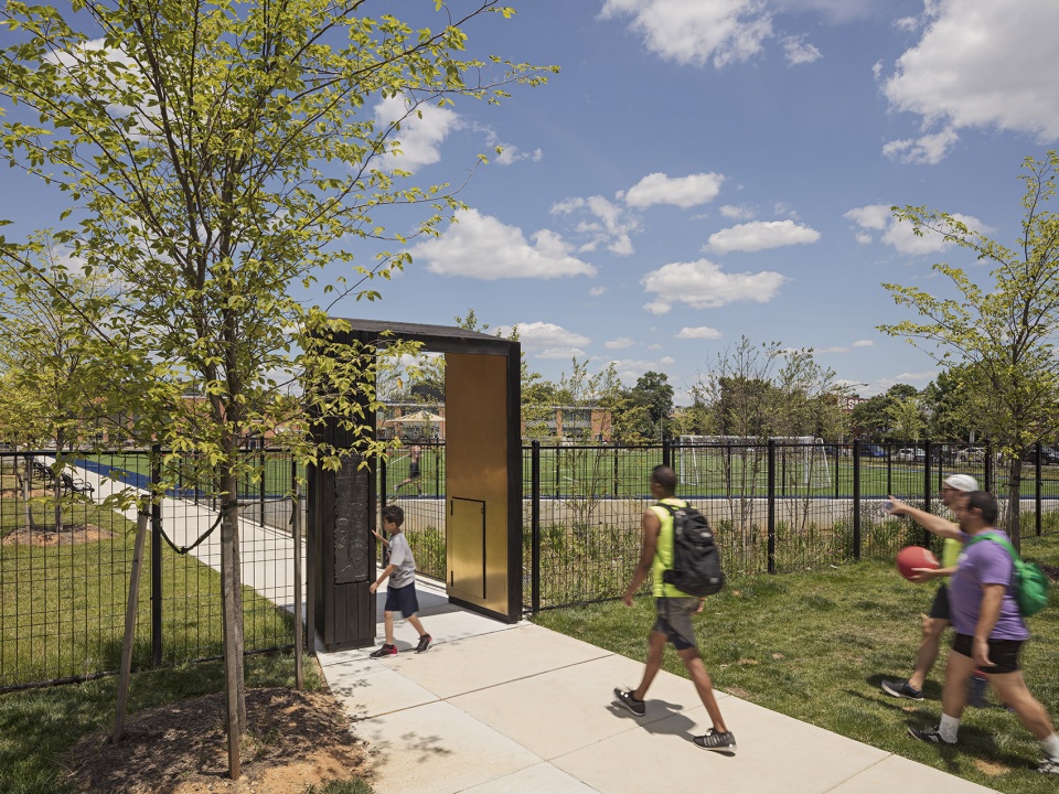 Camp Barker 纪念装置-11