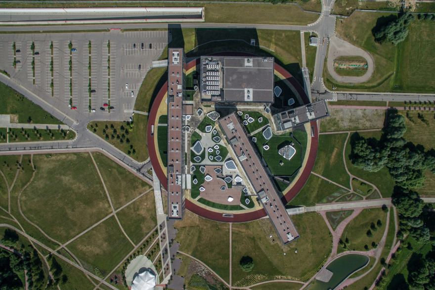 Drone photography offers architect's view of 70 iconic Moscow buildings-19