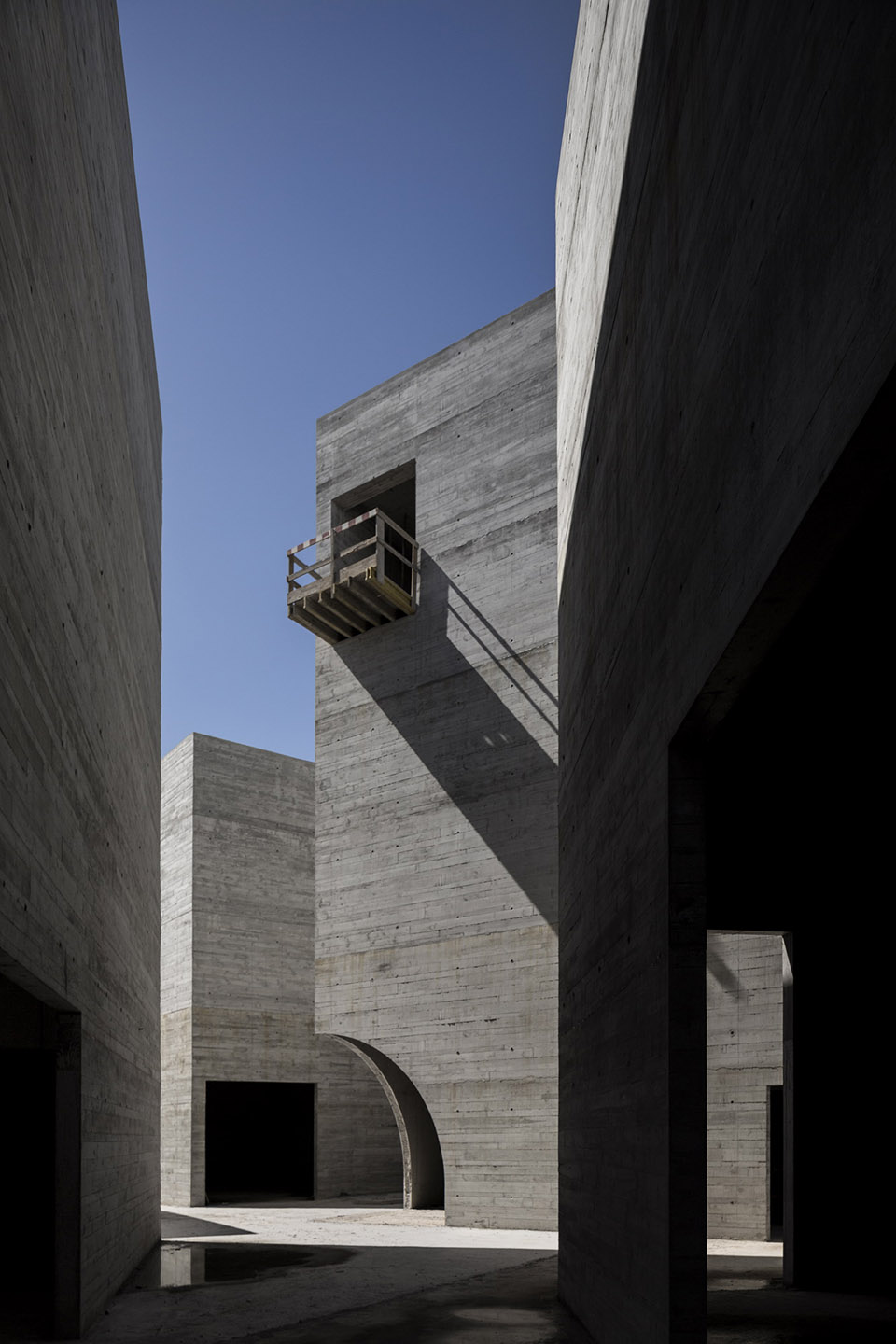 罗马风格艺术展示中心,葡萄牙 / spaceworkers-51