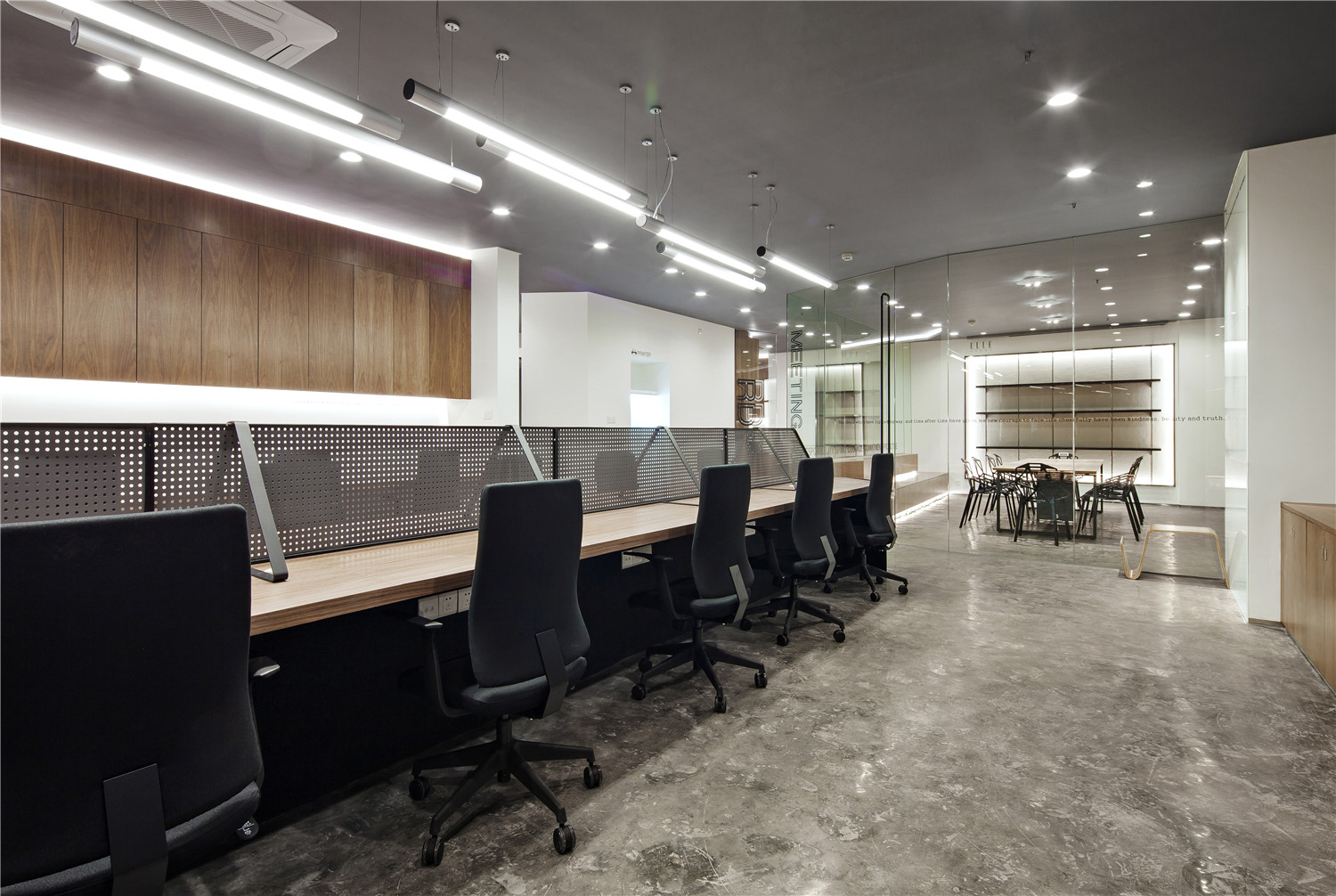 折纸空间·《世界时装之苑》办公室-16