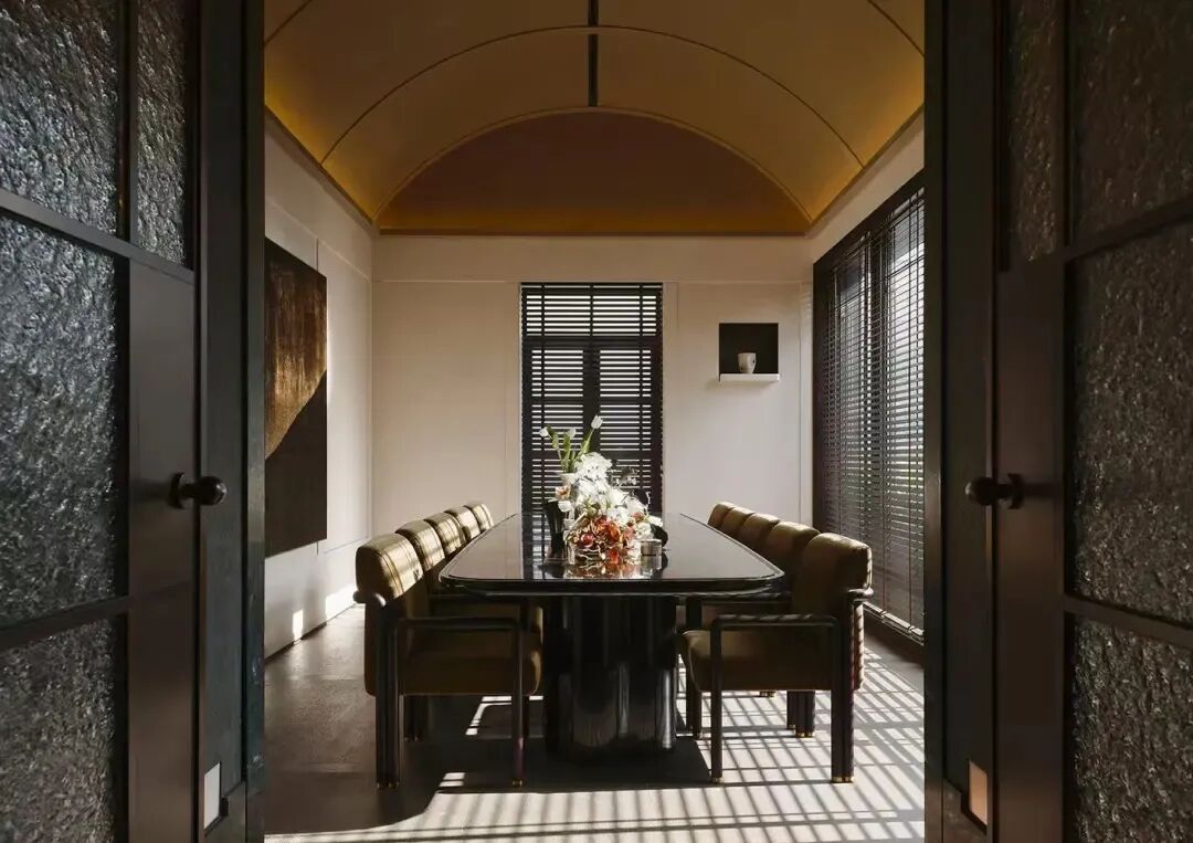 融创外滩壹号院二期【绘色,荟有居】丨中国上海丨无间设计-37