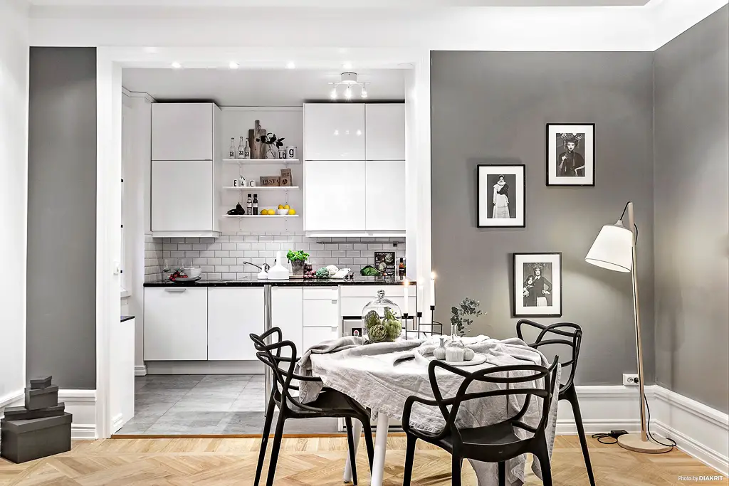 瑞典灰白经典公寓 | 温馨宁静的现代设计-3