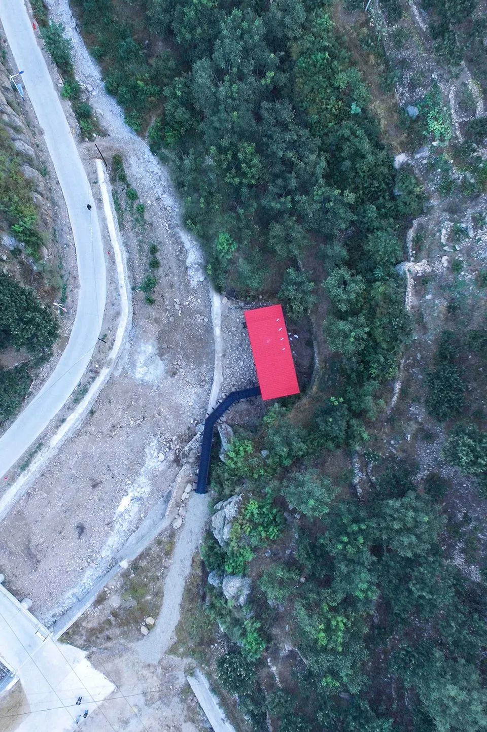 低成本逆袭，彩钢板打造乡村公共厕所-9