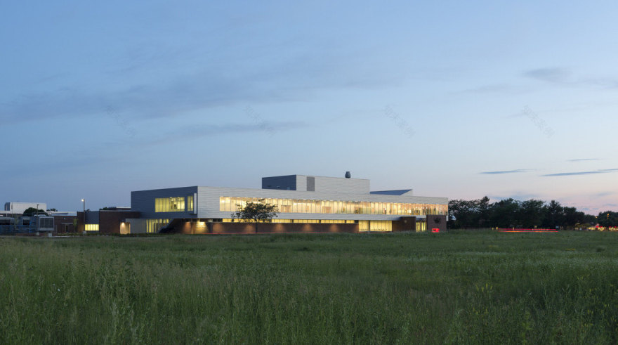 北亨内平社区大学生物科学与健康职业中心-7