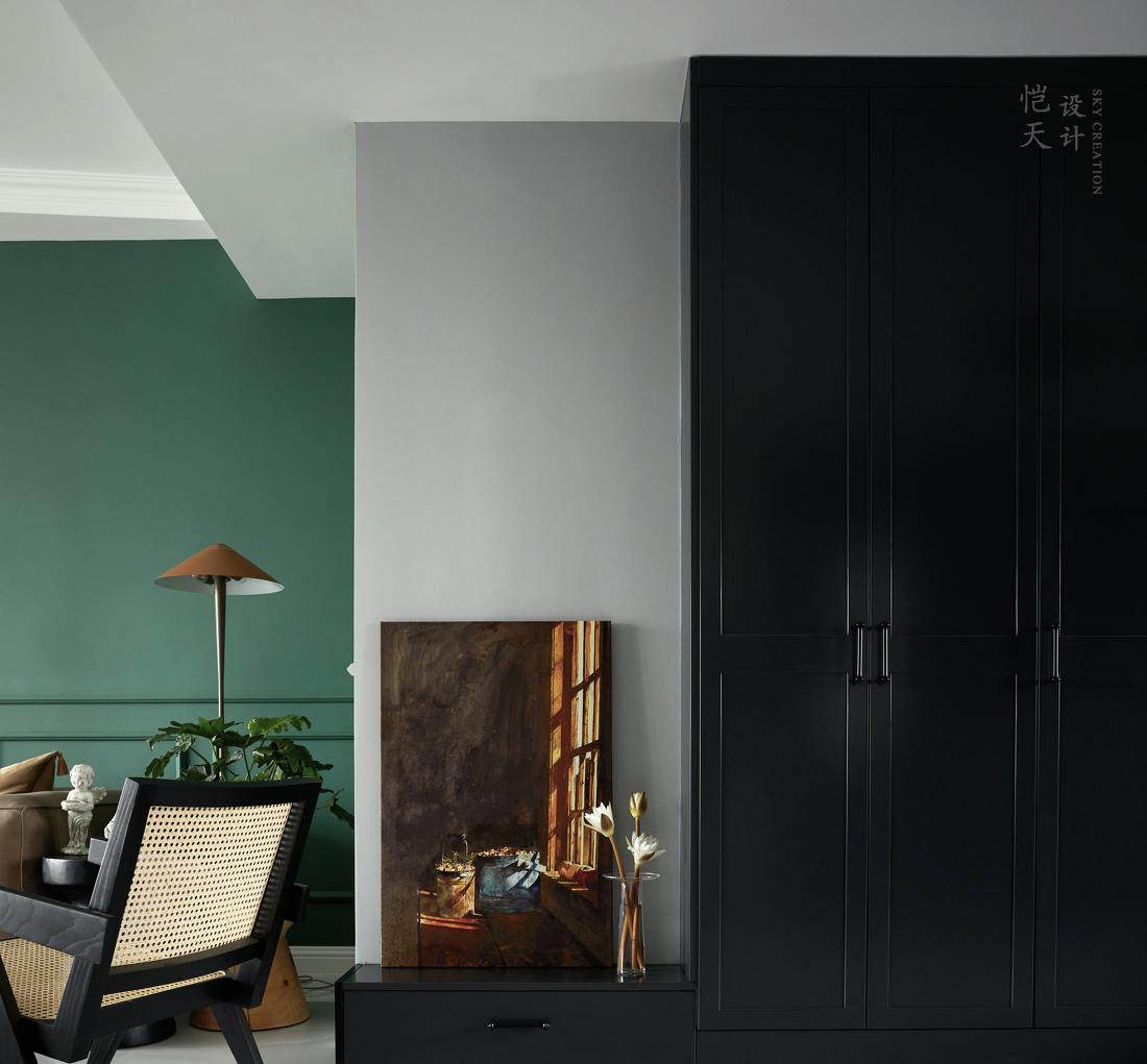 复古墨绿下的秘密乐园-20