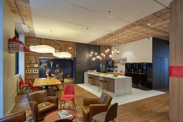 巴黎 One Point 总部 | 灵动多元的时尚复古空间-9