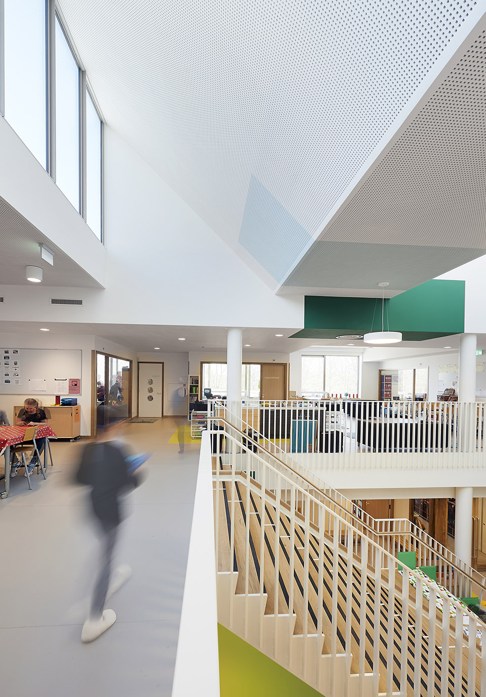 荷兰 Zonnehof 学校丨Orange Architects-10