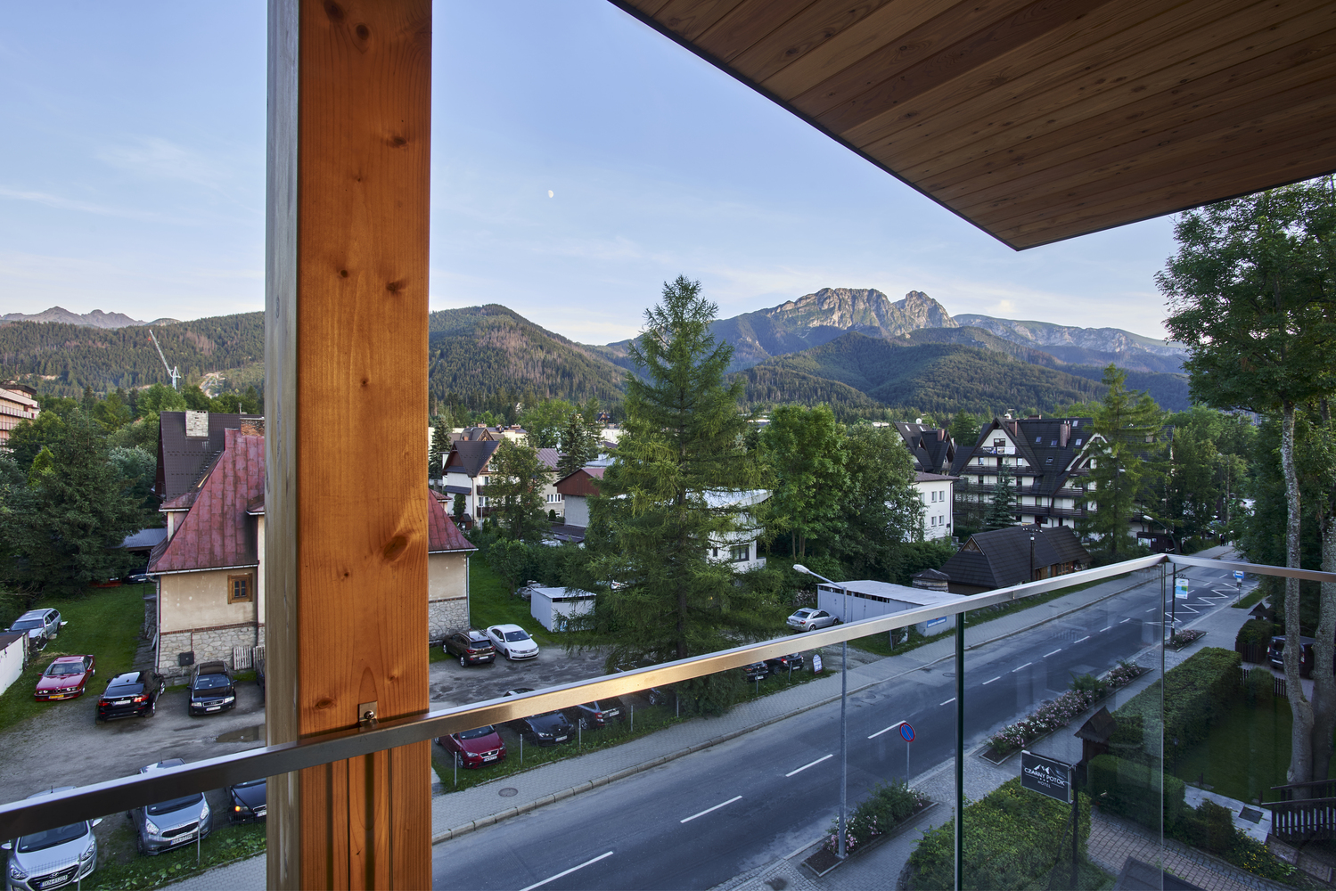 波兰 Zakopane 山岳公寓度假胜地丨Karpiel Steindel Architektura-35