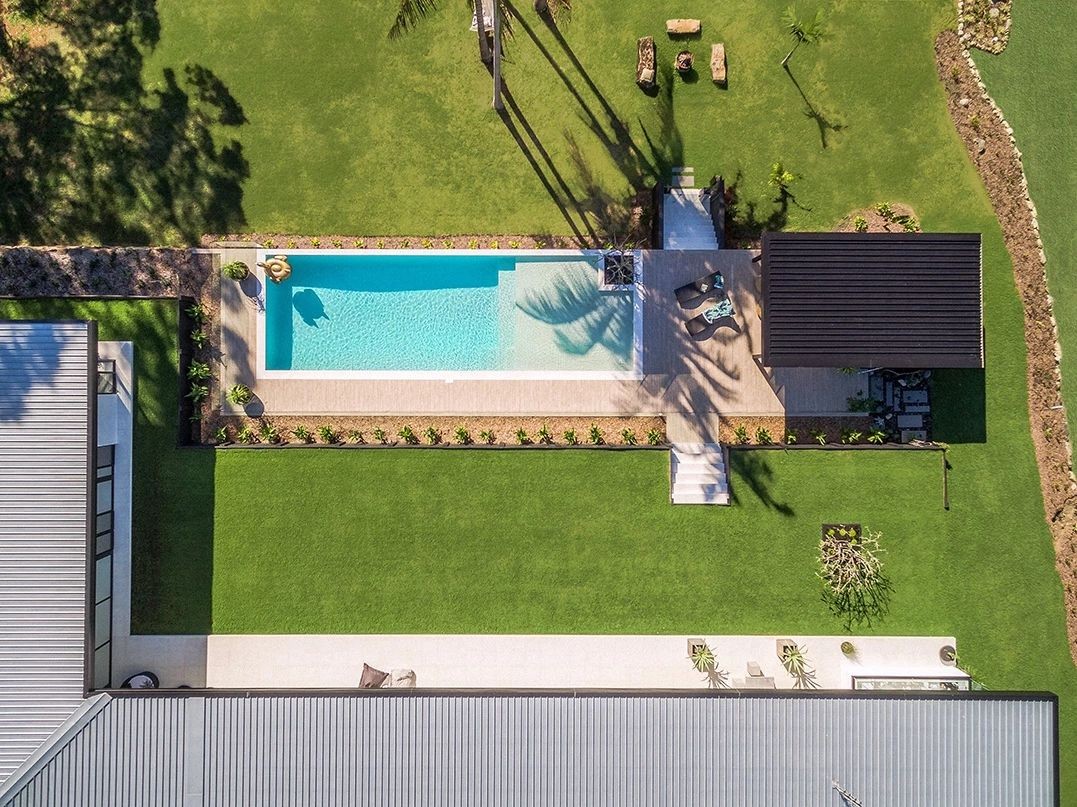 Sarah Waller 自然美学之作——简约大气现代别墅-1