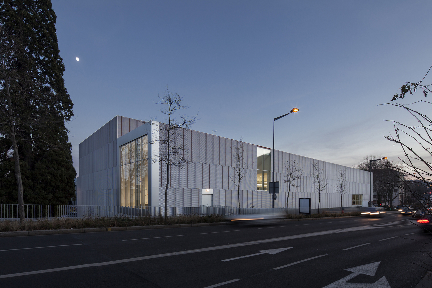 法国圣埃蒂安城市更新的地标 · Jean Gachet 体育馆-9