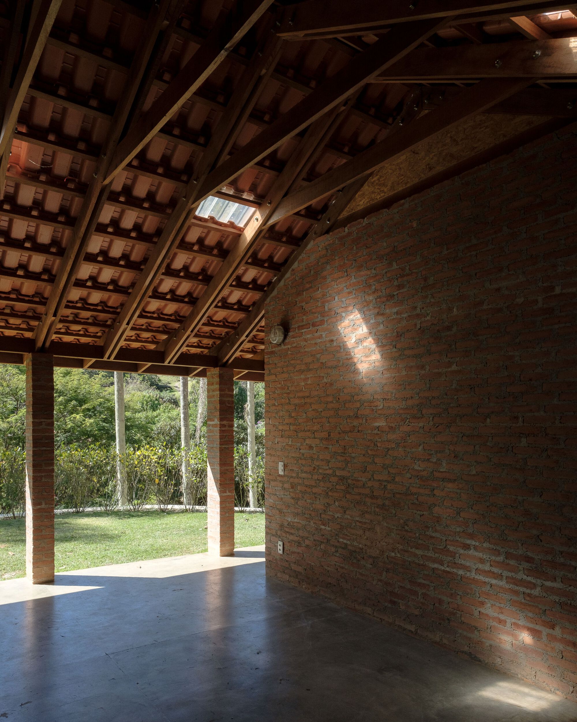 Sítio Rio Acima 改造丨巴西丨Denis Joelsons-19