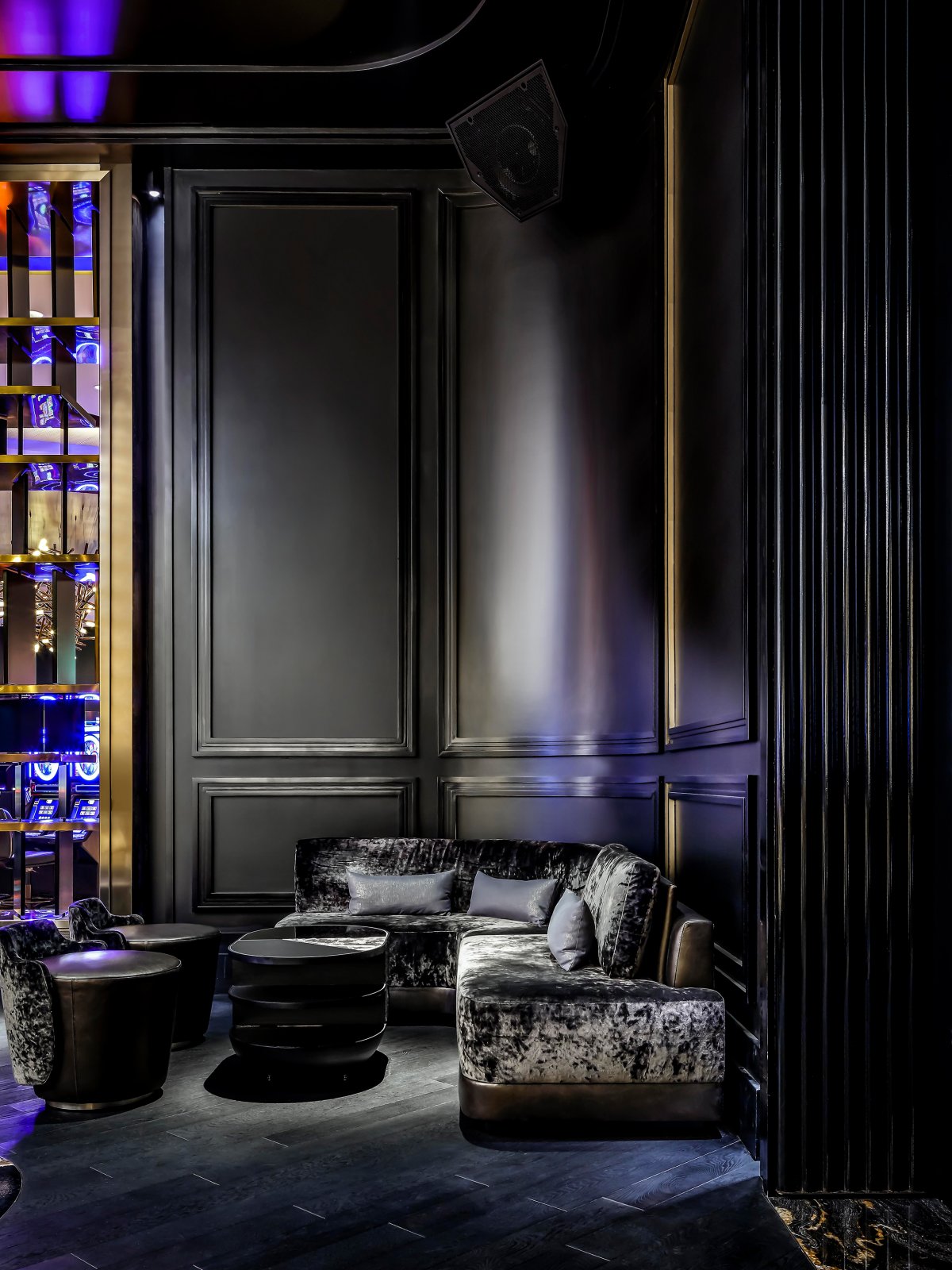 拉斯维加斯“Camden 鸡尾酒酒吧” | 现代神秘图书馆式酒吧设计-9