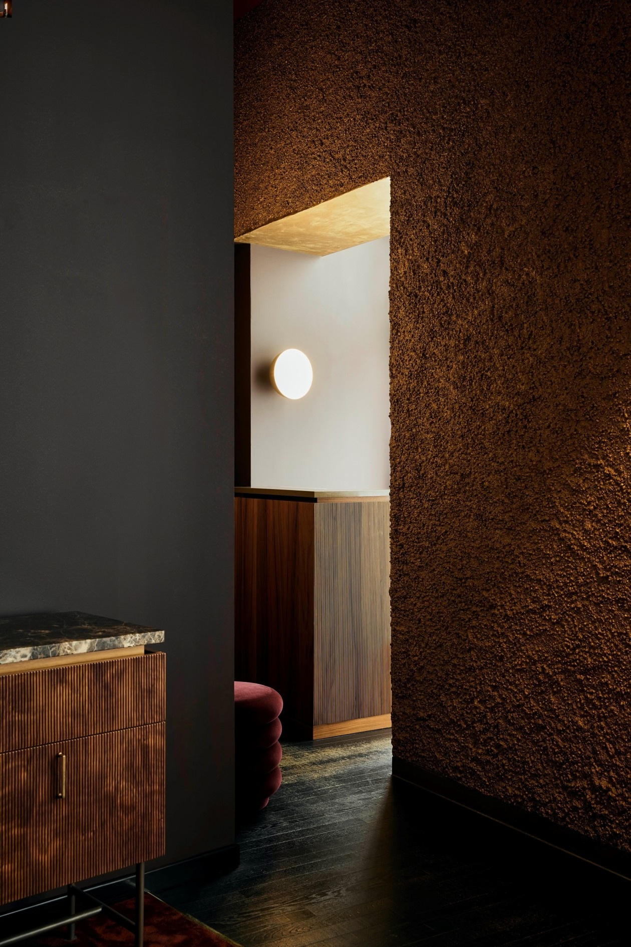 KICK.OFFICE | 一家用色大胆的餐饮空间-20