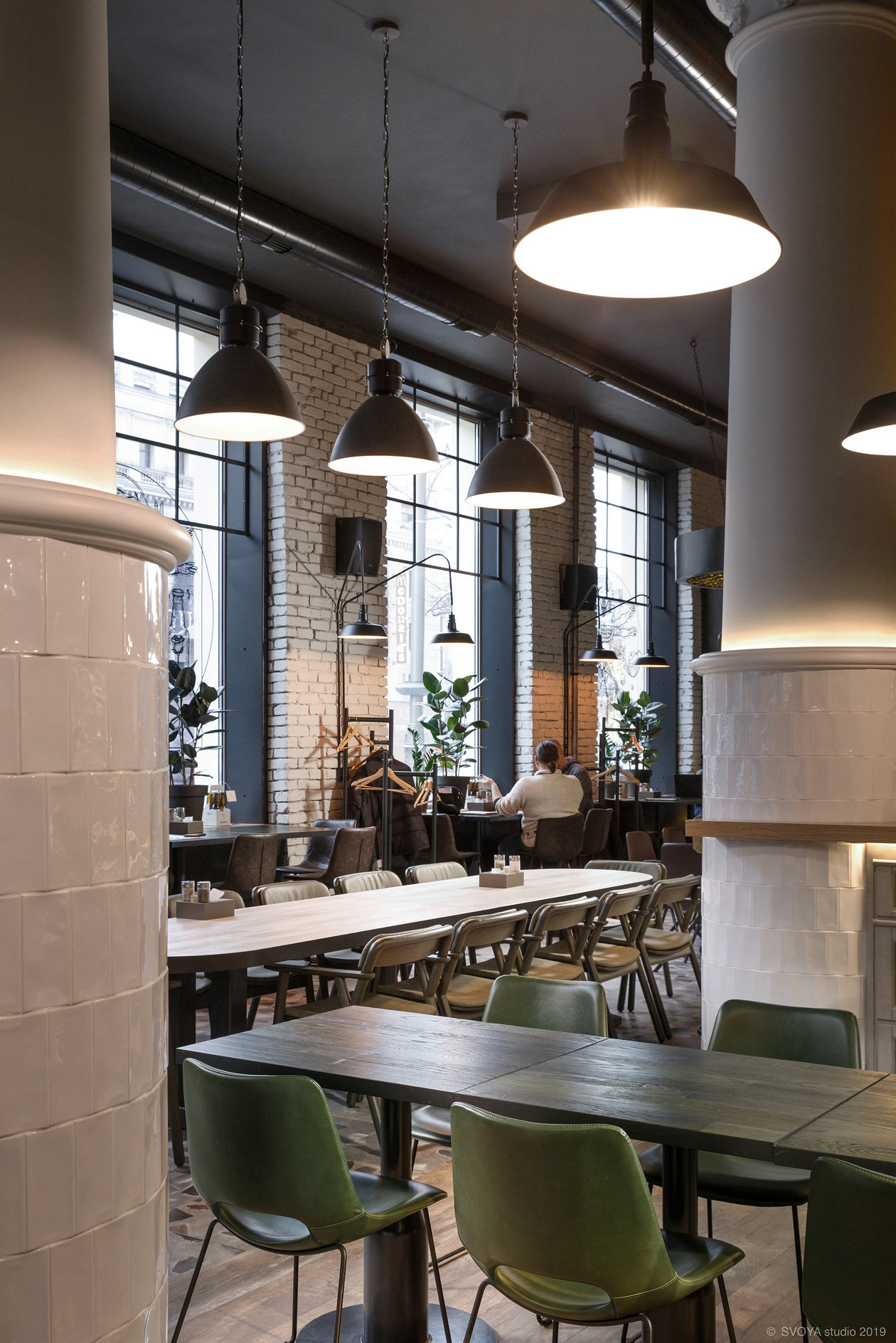 斯大林帝国建筑中的创新啤酒餐厅设计-33