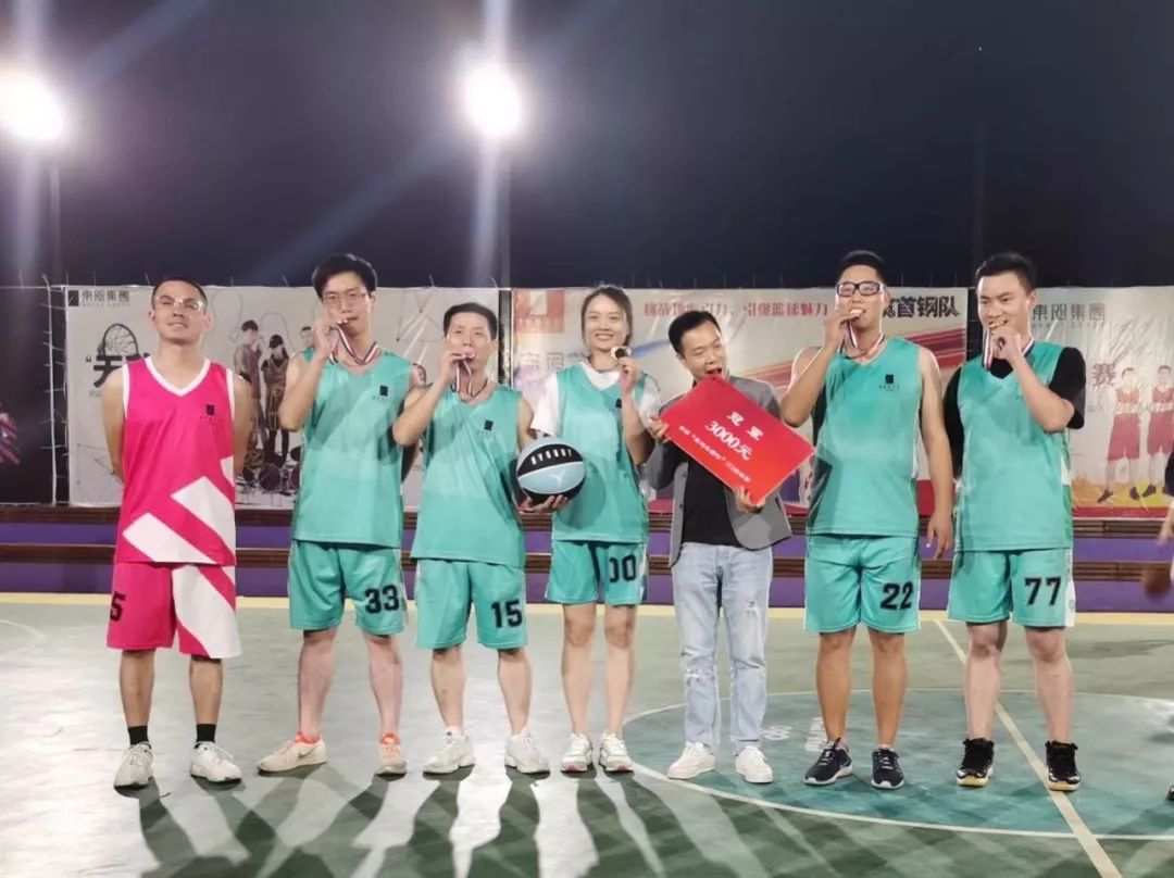 街头篮球赛激情对决,室内设计展现运动魅力-85