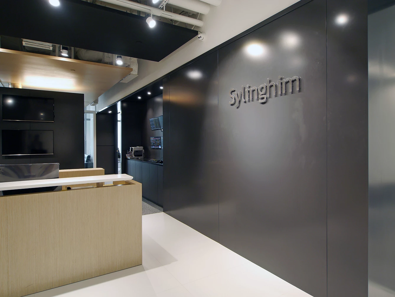 香港金融办公室设计 · Plot Architecture Office 的开放空间-8