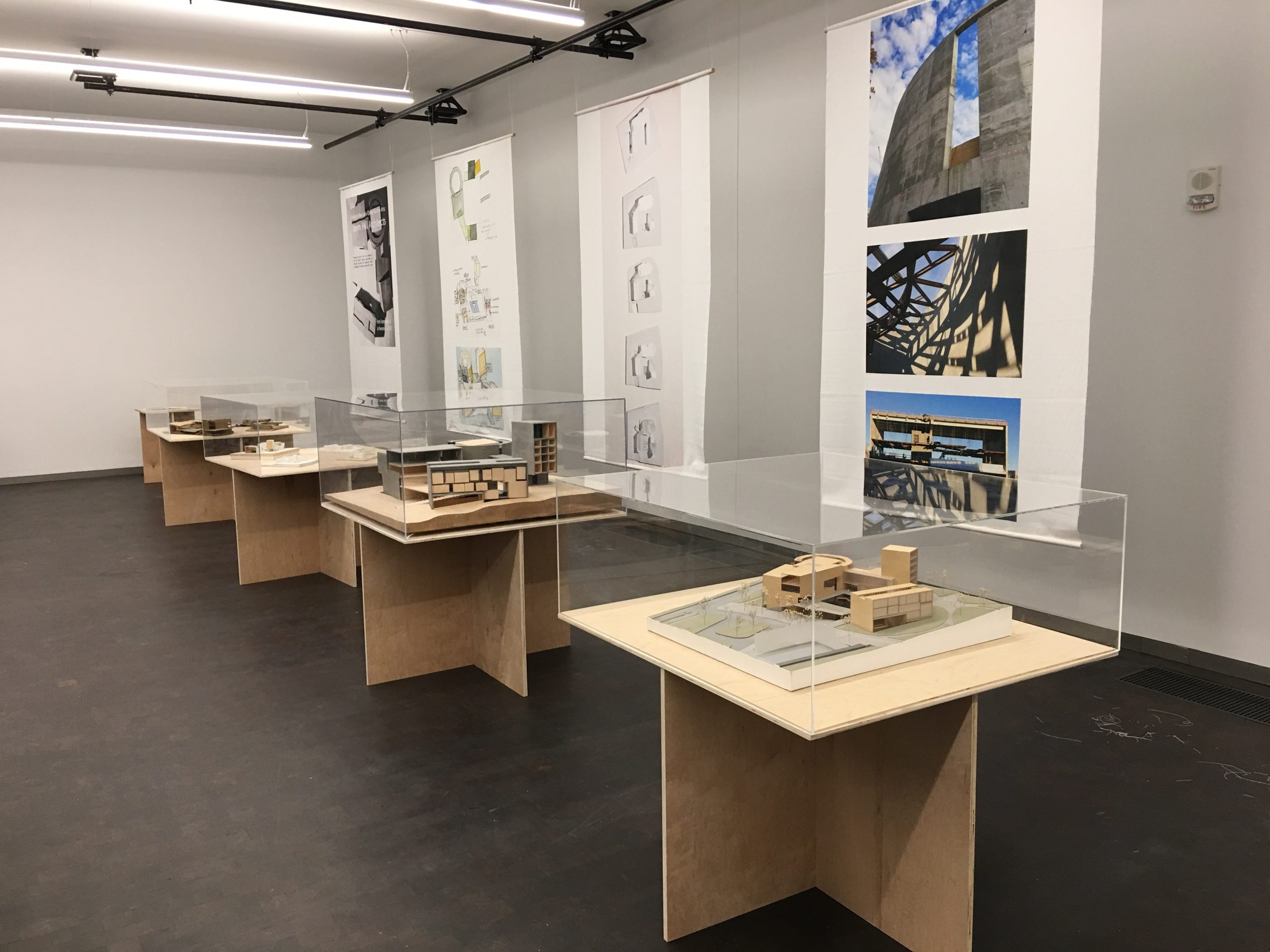 普林斯顿大学刘易斯艺术中心综合体丨史蒂文·霍尔建筑师事务所-1